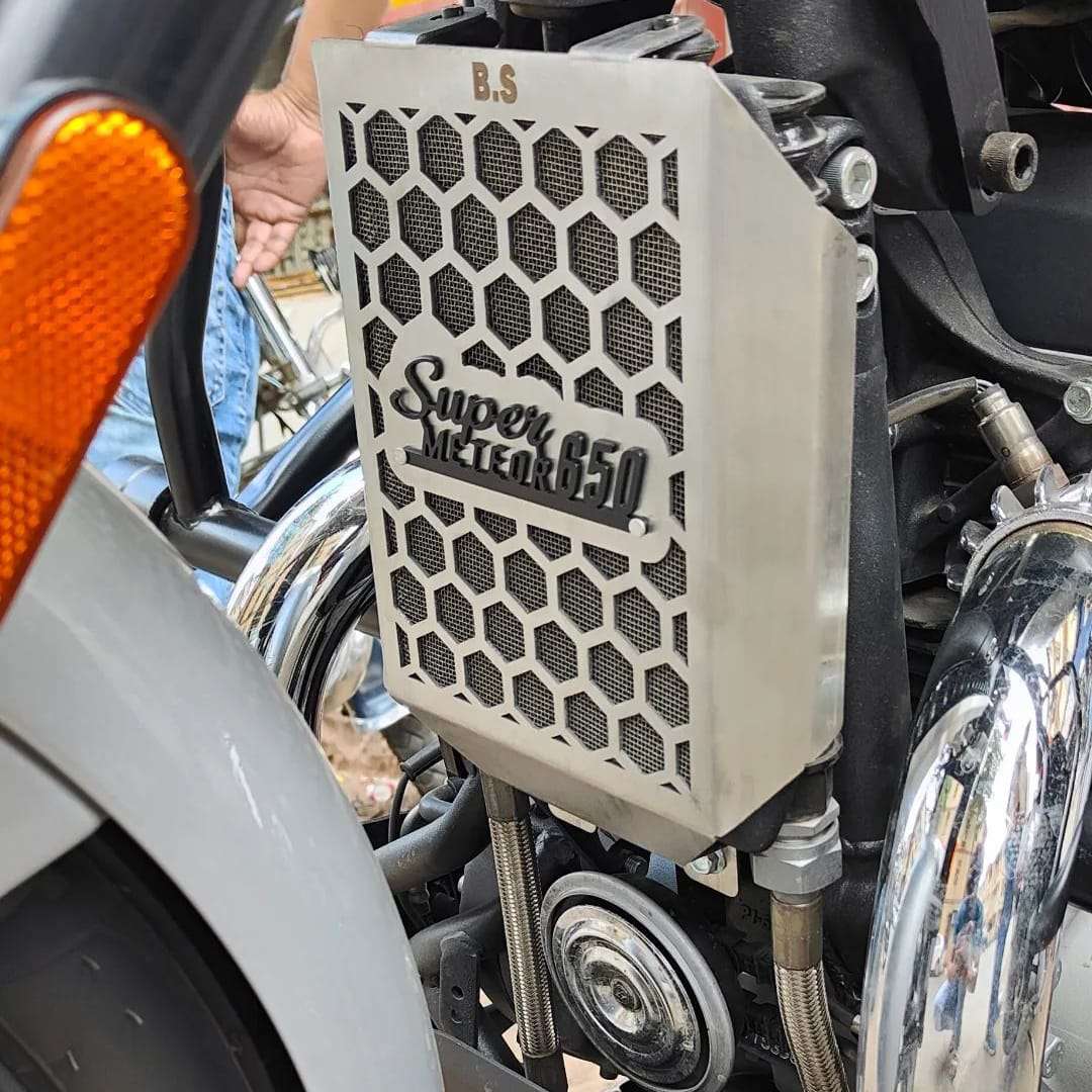 Radiator Grill For Super Meteor 650 (Silver) Radiator Grill For Super Meteor 650 (Silver)